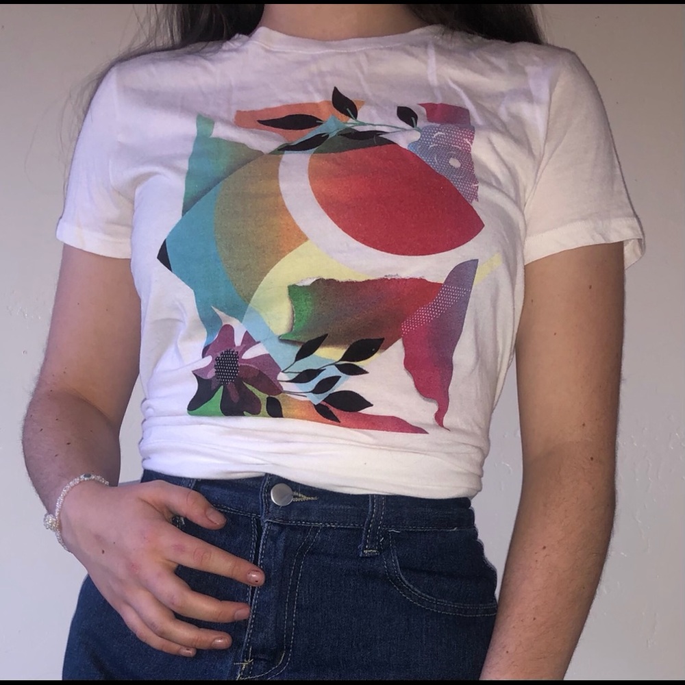 Graphic floral tee